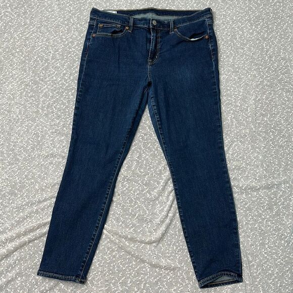 GAP Mid Rise True Skinny Jeans in Washwell size 33 16 - Picture 2 of 11